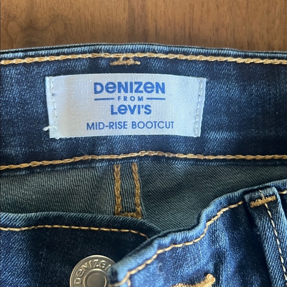 Levi’s Mid-Rise Bootcut Size 27 Jeans - Picture 2 of 5